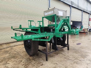 Machine de plantation de manioc pour l'Afrique avec 2 rangées de plantation Longueur de tranche 19 cm